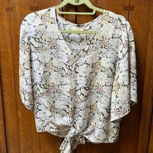 Flutter sleeve pastel floral Cupio blouse, tie front, size small